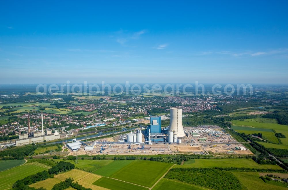 Datteln from the bird's eye view: Power plants and exhaust towers of coal thermal power station Datteln 4 Uniper Kraftwerk Im Loeringhof in Datteln in the state North Rhine-Westphalia, Germany