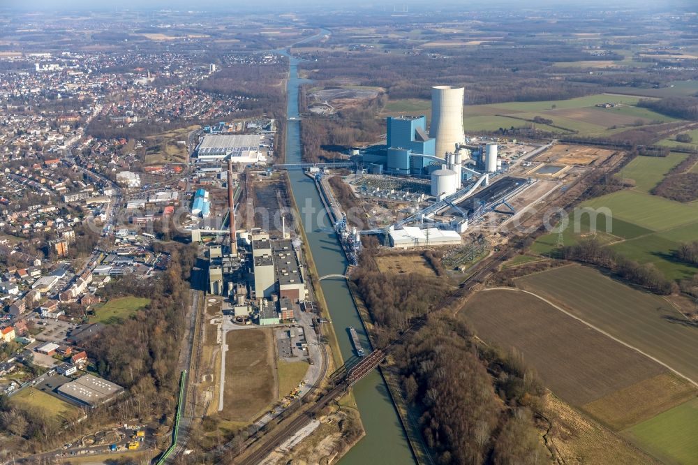 Datteln from the bird's eye view: Power plants and exhaust towers of coal thermal power station Datteln 4 Uniper Kraftwerk Im Loeringhof in Datteln in the state North Rhine-Westphalia, Germany