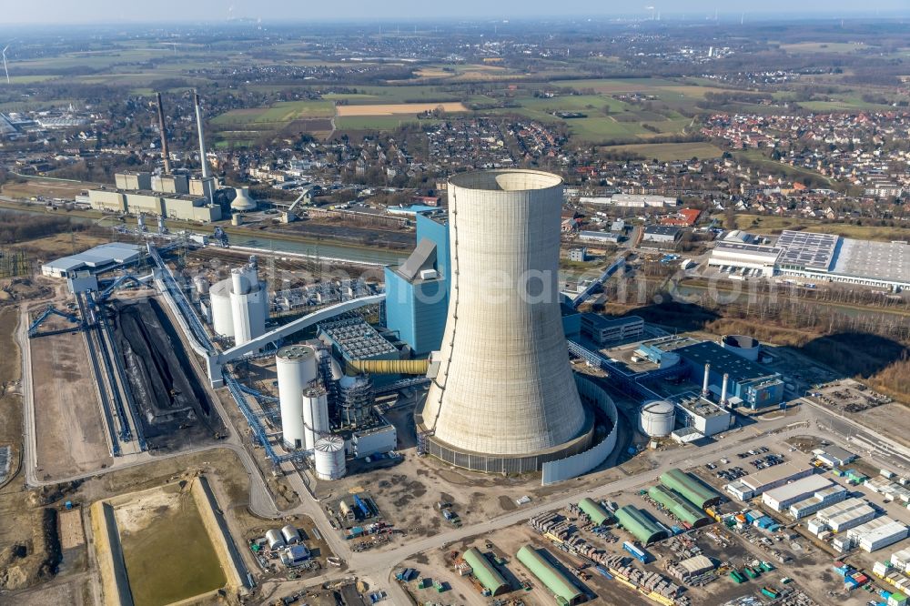 Datteln from above - Power plants and exhaust towers of coal thermal power station Datteln 4 Uniper Kraftwerk Im Loeringhof in Datteln in the state North Rhine-Westphalia, Germany