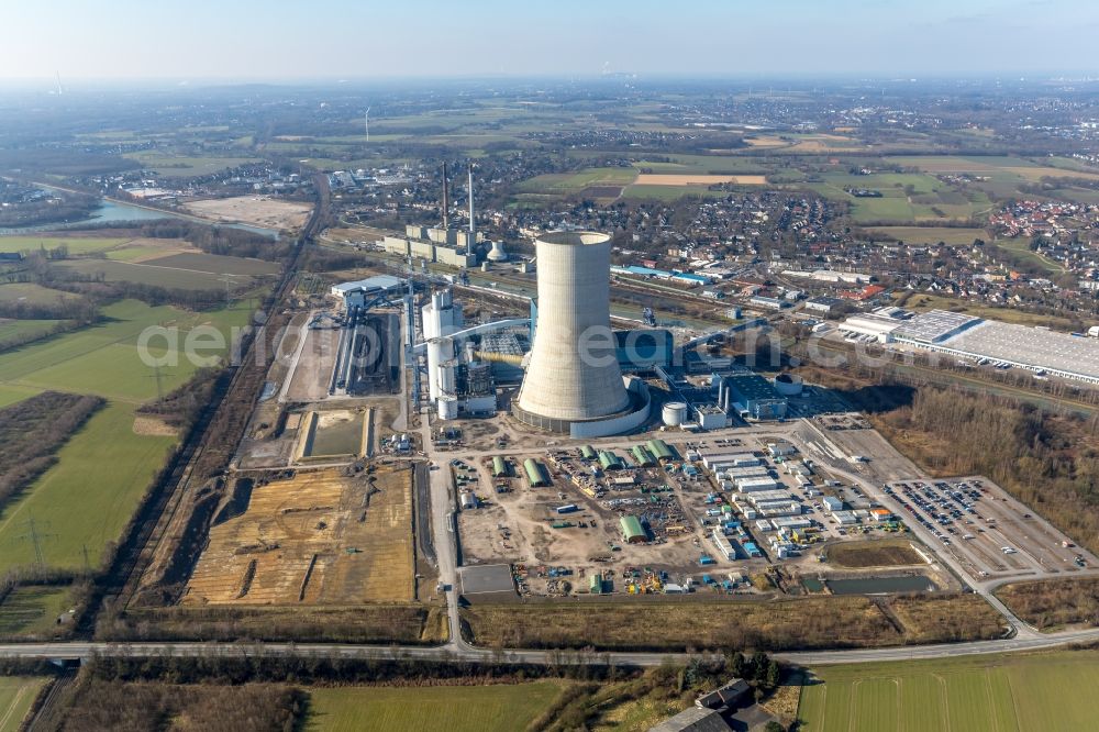 Datteln from above - Power plants and exhaust towers of coal thermal power station Datteln 4 Uniper Kraftwerk Im Loeringhof in Datteln in the state North Rhine-Westphalia, Germany