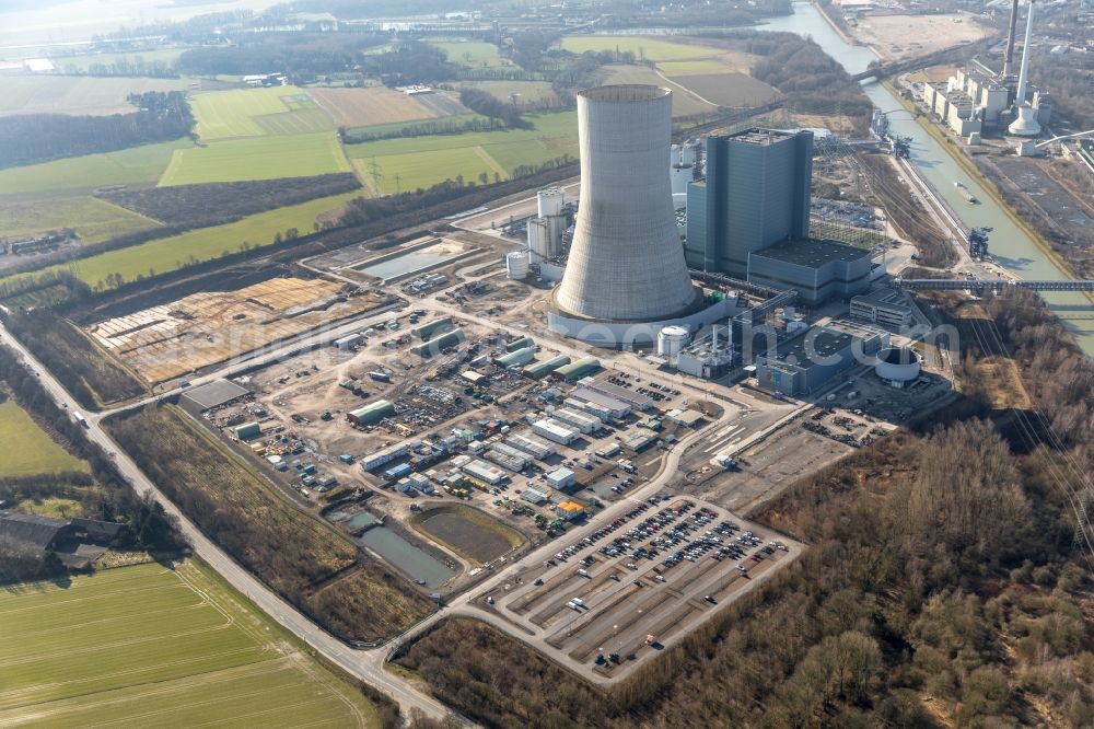 Datteln from above - Power plants and exhaust towers of coal thermal power station Datteln 4 Uniper Kraftwerk Im Loeringhof in Datteln in the state North Rhine-Westphalia, Germany