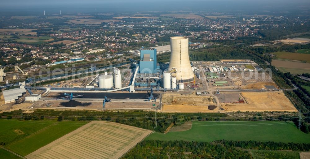 Datteln from the bird's eye view: Power plants and exhaust towers of coal thermal power station Datteln 4 Uniper Kraftwerk Im Loeringhof in Datteln in the state North Rhine-Westphalia, Germany