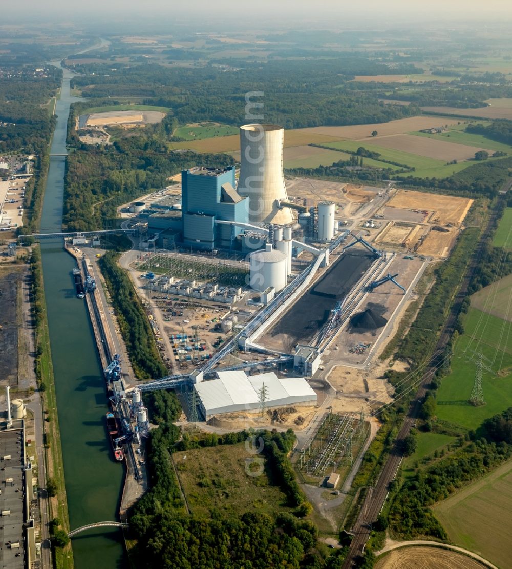 Datteln from above - Power plants and exhaust towers of coal thermal power station Datteln 4 Uniper Kraftwerk Im Loeringhof in Datteln in the state North Rhine-Westphalia, Germany