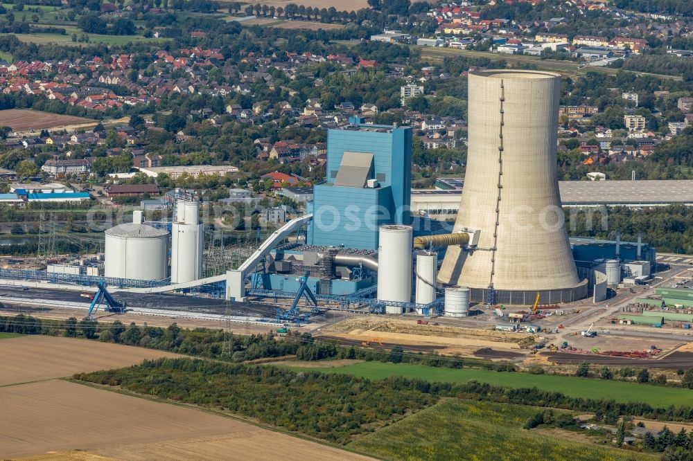 Datteln from the bird's eye view: Power plants and exhaust towers of coal thermal power station Datteln 4 Uniper Kraftwerk Im Loeringhof in Datteln in the state North Rhine-Westphalia, Germany