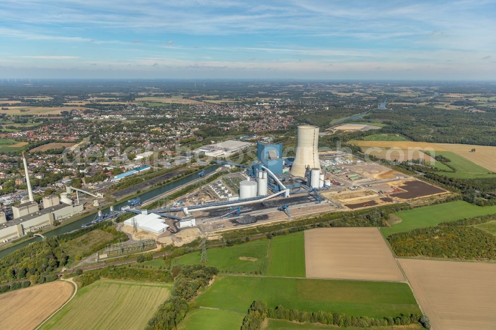 Datteln from above - Power plants and exhaust towers of coal thermal power station Datteln 4 Uniper Kraftwerk Im Loeringhof in Datteln in the state North Rhine-Westphalia, Germany