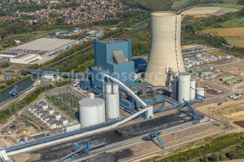 Datteln from the bird's eye view: Power plants and exhaust towers of coal thermal power station Datteln 4 Uniper Kraftwerk Im Loeringhof in Datteln in the state North Rhine-Westphalia, Germany