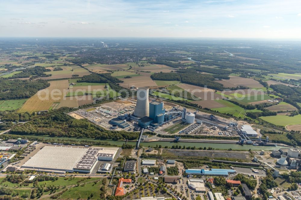 Datteln from the bird's eye view: Power plants and exhaust towers of coal thermal power station Datteln 4 Uniper Kraftwerk Im Loeringhof in Datteln in the state North Rhine-Westphalia, Germany