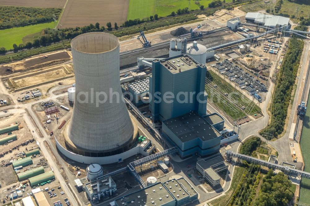 Datteln from the bird's eye view: Power plants and exhaust towers of coal thermal power station Datteln 4 Uniper Kraftwerk Im Loeringhof in Datteln in the state North Rhine-Westphalia, Germany