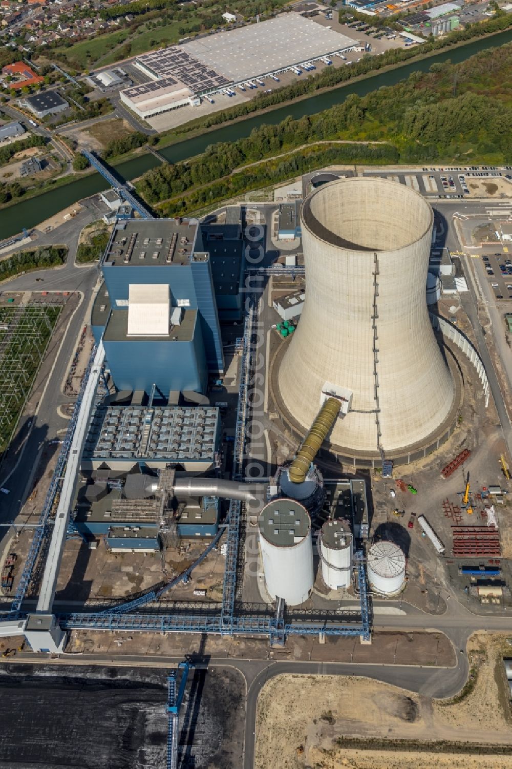 Datteln from the bird's eye view: Power plants and exhaust towers of coal thermal power station Datteln 4 Uniper Kraftwerk Im Loeringhof in Datteln in the state North Rhine-Westphalia, Germany