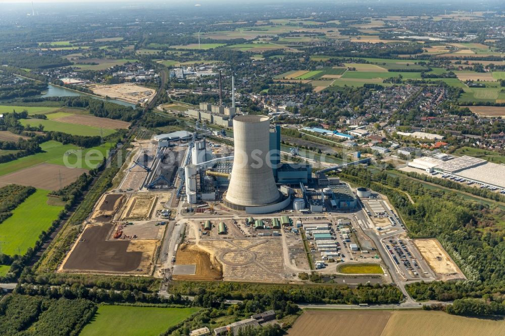 Datteln from the bird's eye view: Power plants and exhaust towers of coal thermal power station Datteln 4 Uniper Kraftwerk Im Loeringhof in Datteln in the state North Rhine-Westphalia, Germany