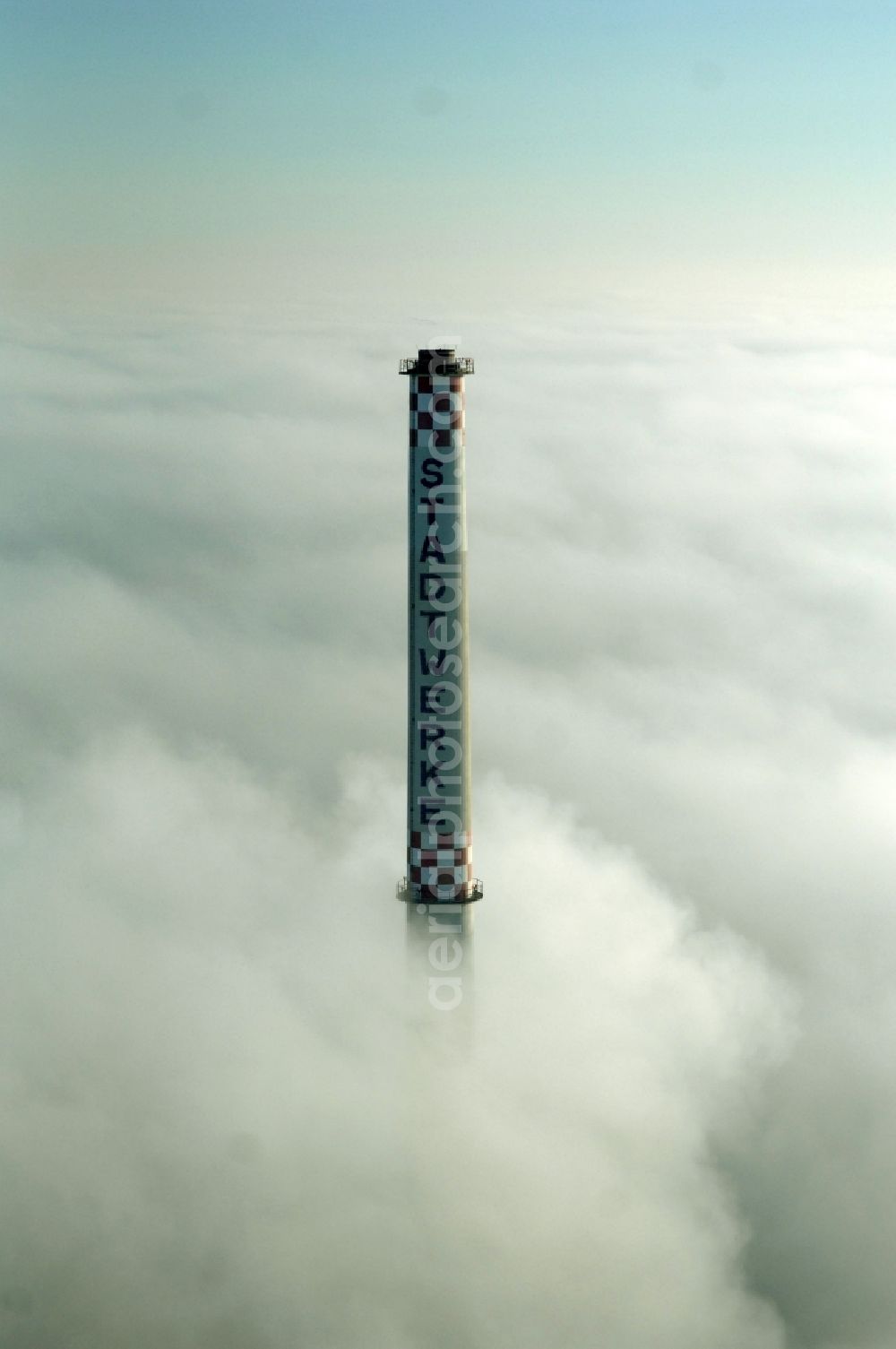 Aerial photograph Dessau - Power plants and exhaust towers of coal thermal power station in Dessau in the state Saxony-Anhalt, Germany