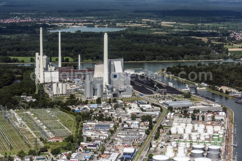 Aerial photograph Karlsruhe - Power plants and exhaust towers of coal thermal power station EnBW Energie Baden-Wuerttemberg AG, Rheinhafen-Dampfkraftwerk Karlsruhe in Karlsruhe in the state Baden-Wuerttemberg, Germany