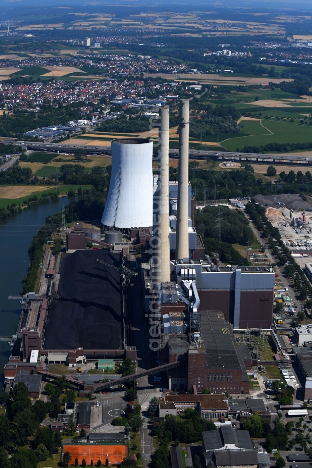 Aerial image Heilbronn - Power plants and exhaust towers of coal thermal power station in Heilbronn in the state Baden-Wurttemberg, Germany