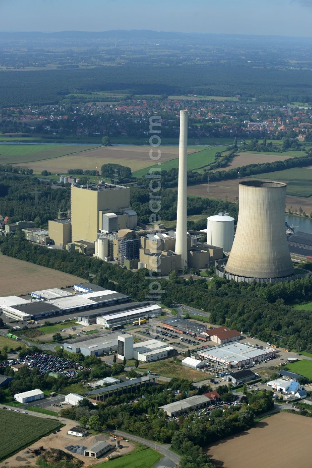 Aerial image Petershagen - Power plants and exhaust towers of coal thermal power station in Petershagen in the state North Rhine-Westphalia