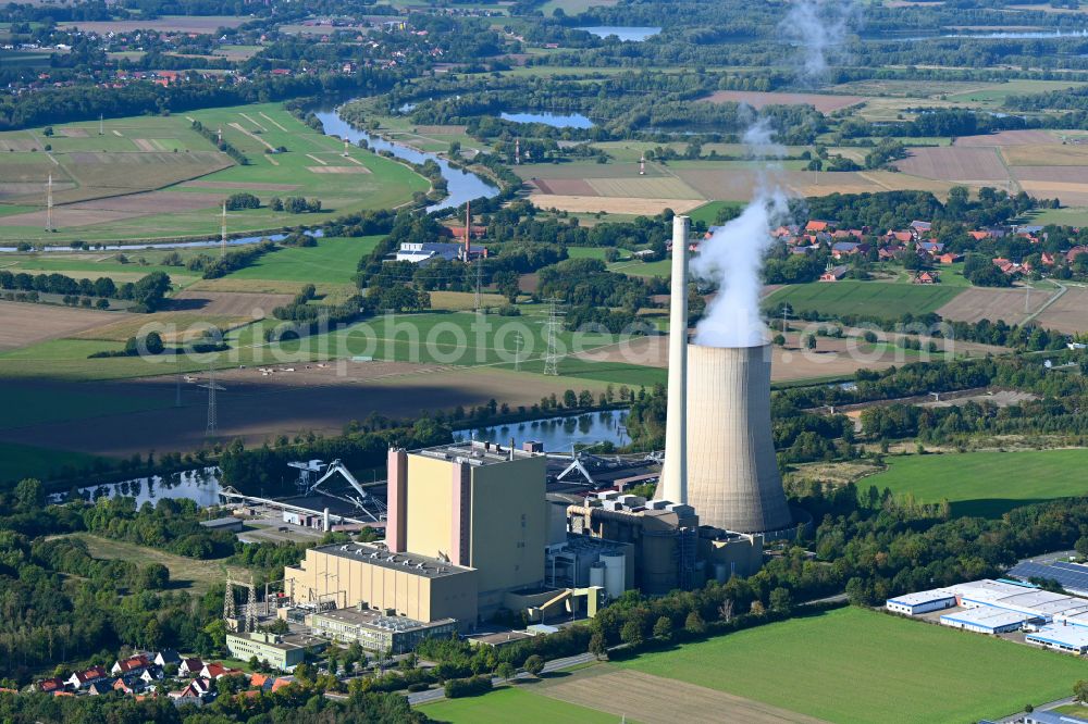 Petershagen from the bird's eye view: Power plants and exhaust towers of coal thermal power station in Petershagen in the state North Rhine-Westphalia