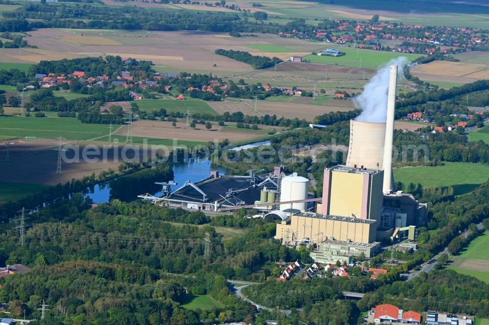 Aerial photograph Petershagen - Power plants and exhaust towers of coal thermal power station in Petershagen in the state North Rhine-Westphalia