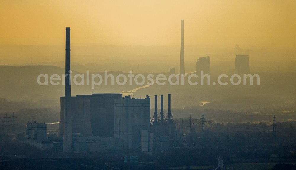 Aerial photograph Stockum - Power plants and exhaust towers of the coal-fired cogeneration plant RWE Power AG Kraftwerk Gersteinwerk on Hammer Strasse in Werne in the state North Rhine-Westphalia, Germany