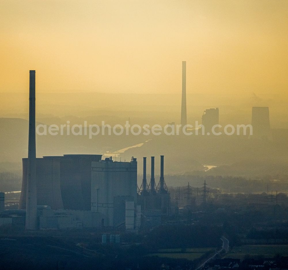 Stockum from above - Power plants and exhaust towers of the coal-fired cogeneration plant RWE Power AG Kraftwerk Gersteinwerk on Hammer Strasse in Werne in the state North Rhine-Westphalia, Germany