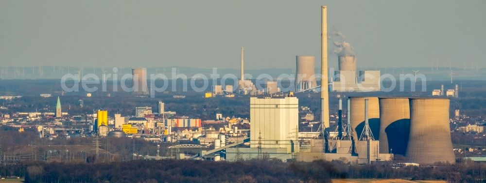 Aerial photograph Werne - Power plants and exhaust towers of the coal-fired cogeneration plant RWE Power AG Kraftwerk Gersteinwerk on Hammer Strasse in Werne in the state North Rhine-Westphalia, Germany