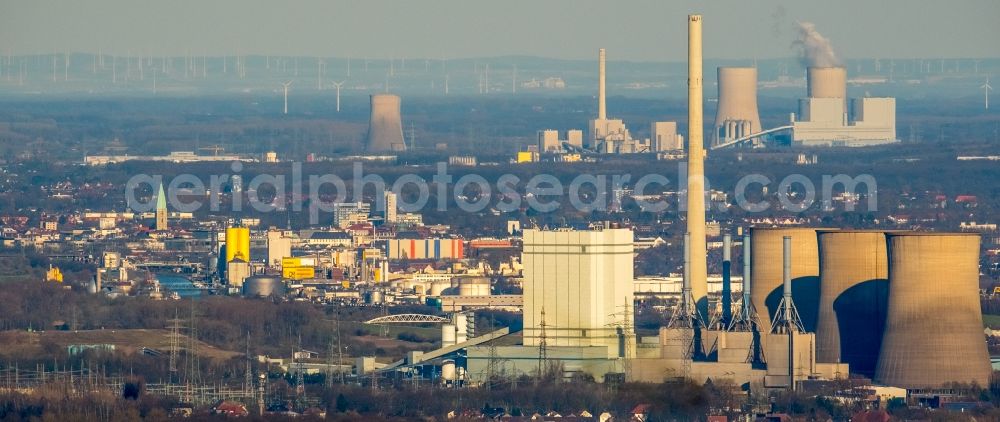 Werne from above - Power plants and exhaust towers of the coal-fired cogeneration plant RWE Power AG Kraftwerk Gersteinwerk on Hammer Strasse in Werne in the state North Rhine-Westphalia, Germany