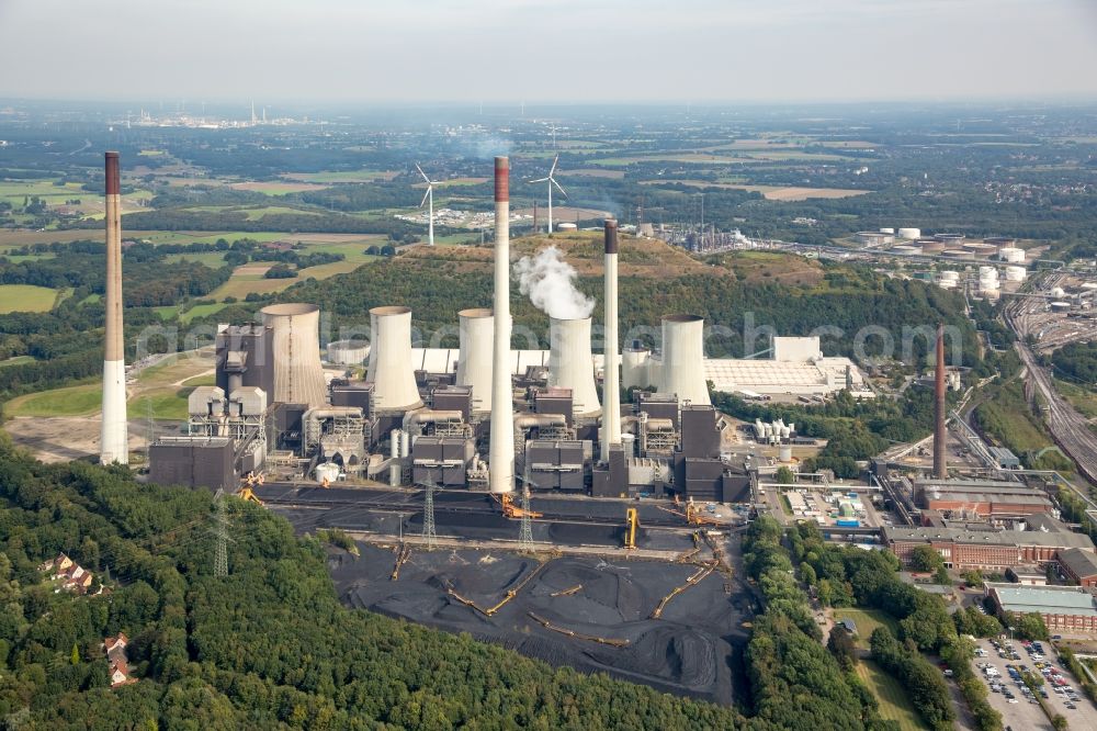 Gelsenkirchen from above - Power plants and exhaust towers of coal thermal power station in Gelsenkirchen in the state North Rhine-Westphalia