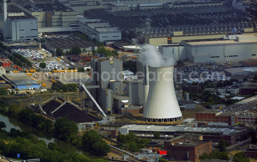 Hannover from the bird's eye view: Power plants and exhaust towers of coal thermal power station in Hannover in the state Lower Saxony