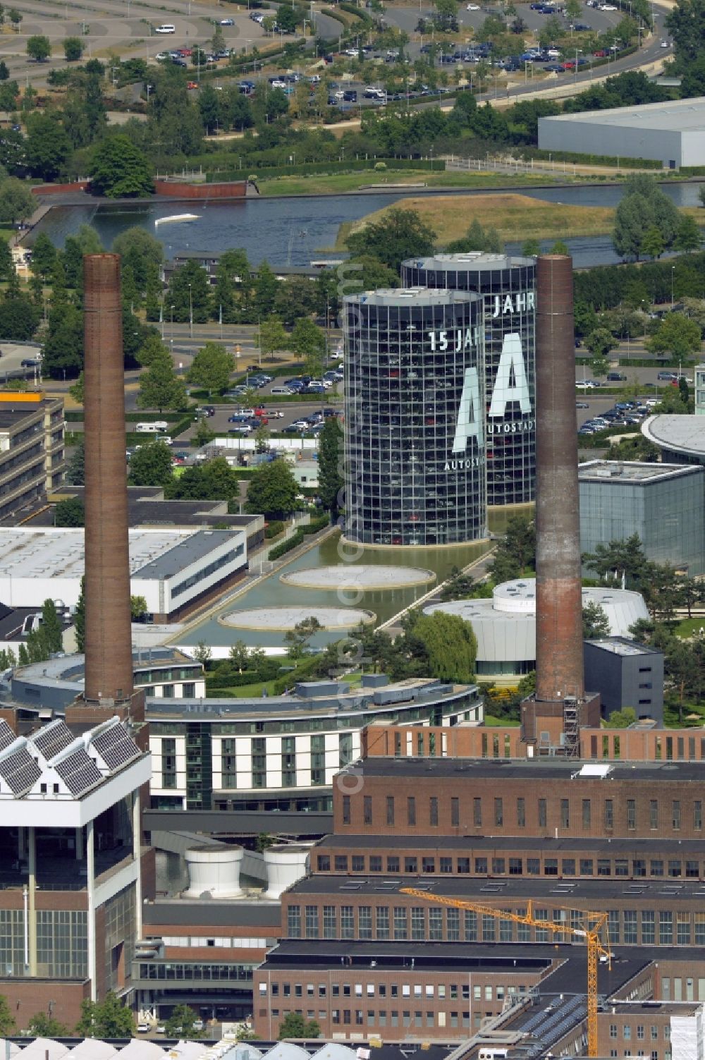 Wolfsburg from above - Power plants and exhaust towers of the old coal thermal power station in Wolfsburg in the state Lower Saxony