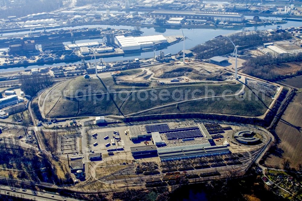 Karlsruhe from the bird's eye view: Power plants and exhaust towers of coal power station EnBW Energie Baden-Wuerttemberg AG, Rheinhafen-Dampfkraftwerk Karlsruhe in the district Daxlanden in Karlsruhe in the state Baden-Wuerttemberg, Germany