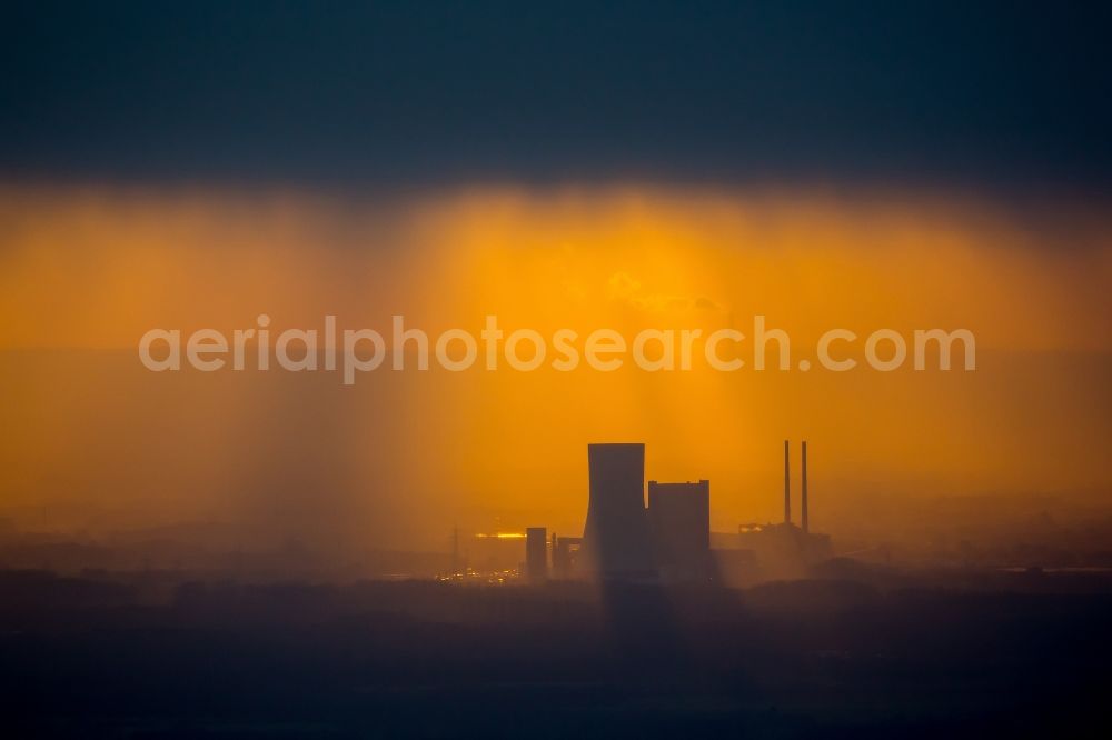 Aerial photograph Datteln - Power plants and exhaust towers of coal thermal power station Datteln 4 of E.ON Kraftwerke GmbH in Datteln in the state of North Rhine-Westphalia