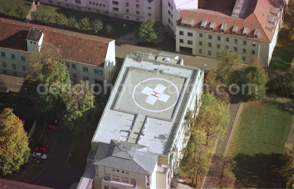 Dresden from the bird's eye view: Krankenhaus mit Helikoptersonderlandeplatz in Dresden-Neustadt