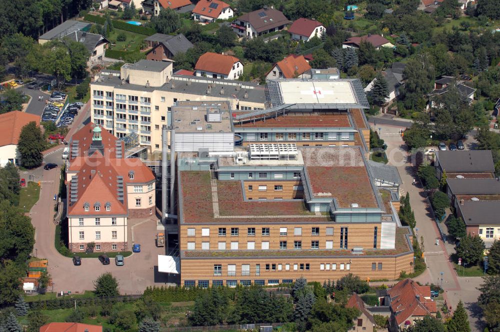 Sangerhausen from the bird's eye view: Das Krankenhaus am Rosarium ist eine gemeinnützige GmbH und akademisches Lehrkrankenhaus der Martin-Luther Universität Halle-Wittenberg. Kontakt: Krankenhaus am Rosarium GmbH, Am Beinschuh 2a, 06526 Sangerhausen; Telefon: 0 34 64 / 66 0; Fax: 0 34 64 / 66 10 03