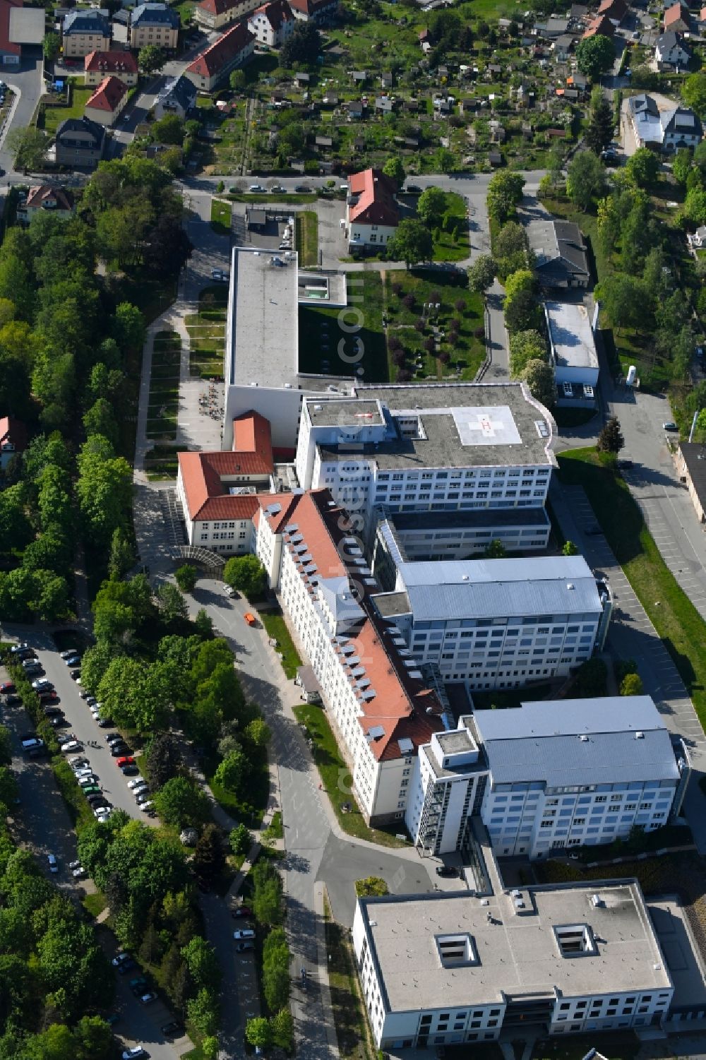 Aue from the bird's eye view: Hospital grounds of the Clinic Helios Klinikum Aue on Gartenstrasse in Aue in the state Saxony, Germany