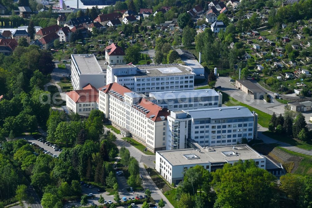 Aerial image Aue - Hospital grounds of the Clinic Helios Klinikum Aue on Gartenstrasse in Aue in the state Saxony, Germany