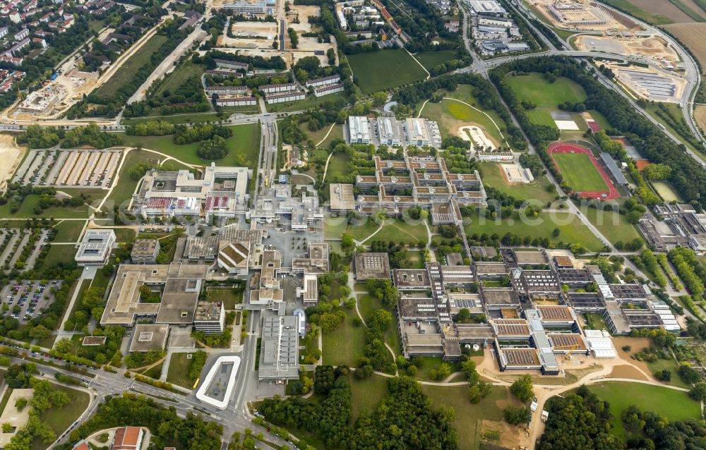 Regensburg from the bird's eye view: Clinic of the hospital grounds Klinikum der Universitaet in Regensburg in the state Bavaria