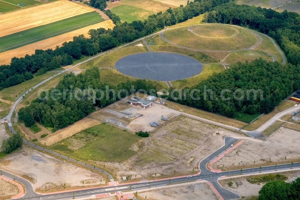 Aerial photograph Dorsten - Circular surface - Place fairground on the site of the former coal mine Fuerst Leopold in Dorsten in North Rhine-Westphalia