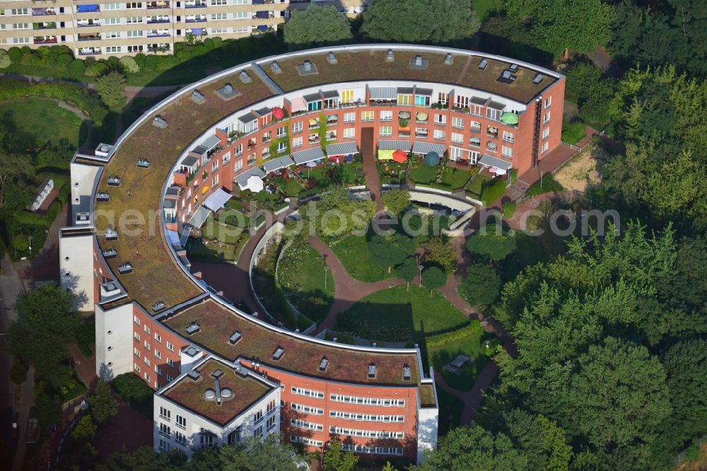 Berlin Reinickendorf from the bird's eye view: Circular-residence at the Schörfheidestraße in Tegel - Reinickendorf in Berlin