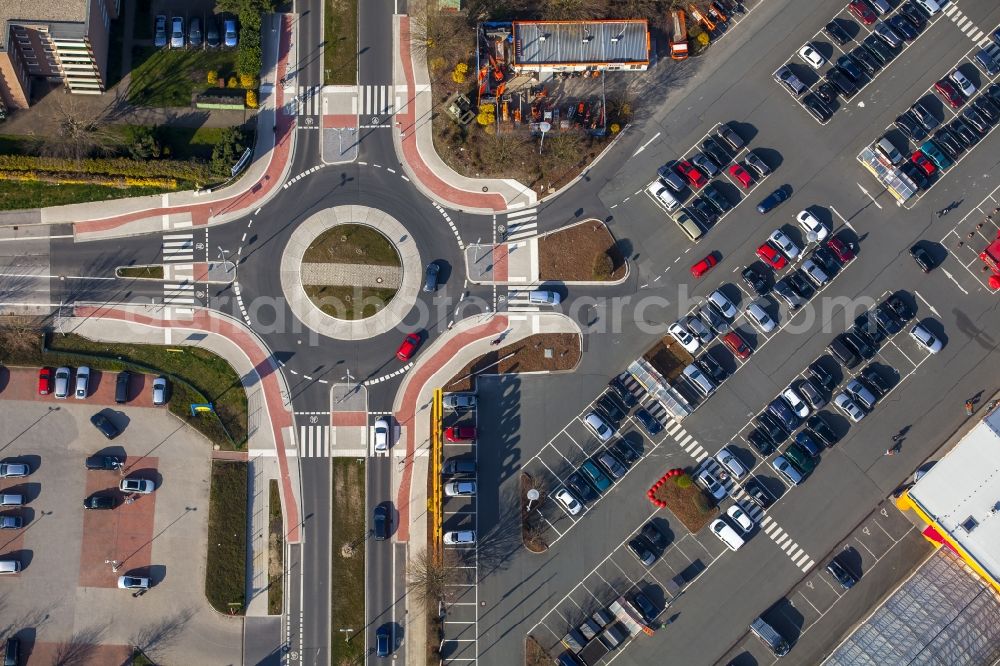 Herne from above - Traffic management of the roundabout road in Herne in the state North Rhine-Westphalia