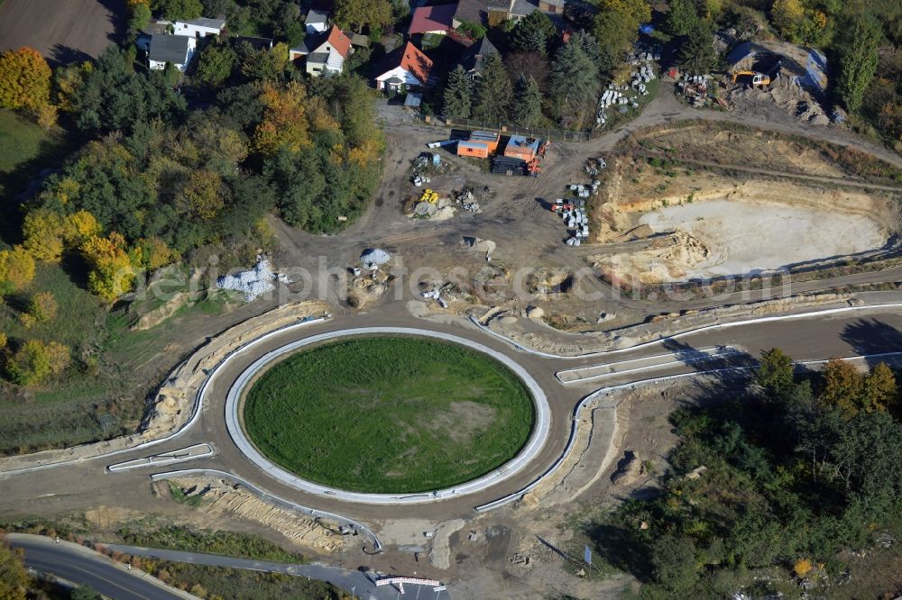 Aerial photograph Waltersdorf - Traffic management of the roundabout road on Bohnsdorfer Weg in Waltersdorf in the state Brandenburg