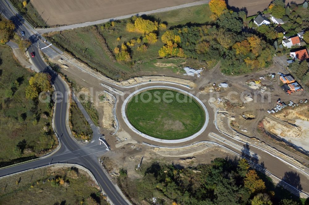 Waltersdorf from above - Traffic management of the roundabout road on Bohnsdorfer Weg in Waltersdorf in the state Brandenburg