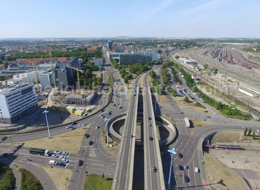 Halle (Saale) from the bird's eye view: Traffic management of the roundabout road federal street B6 und B80 on Riebeckplatz in Halle (Saale) in the state Saxony-Anhalt