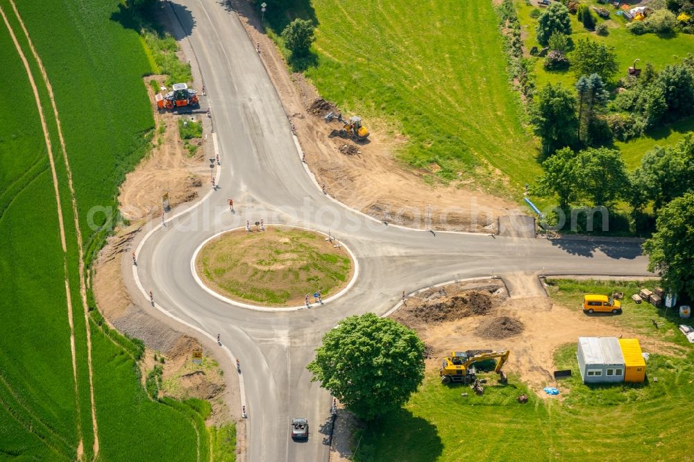 Breckerfeld from the bird's eye view: Traffic management of the roundabout road Deller Strasse to the L528 in Breckerfeld in the state North Rhine-Westphalia, Germany