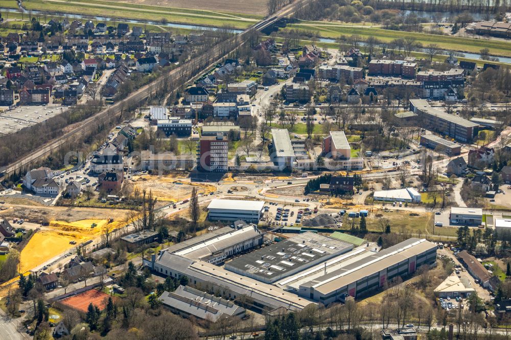 Dorsten from above - Traffic management of the roundabout road on street Bismarckstrasse - Am Gueterbahnhof - Am Holzplatz in the district Hervest in Dorsten at Ruhrgebiet in the state North Rhine-Westphalia, Germany