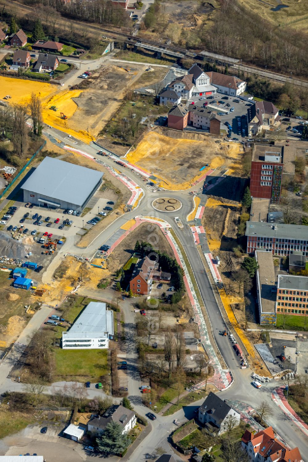 Dorsten from above - Traffic management of the roundabout road on street Bismarckstrasse - Am Gueterbahnhof - Am Holzplatz in the district Hervest in Dorsten at Ruhrgebiet in the state North Rhine-Westphalia, Germany