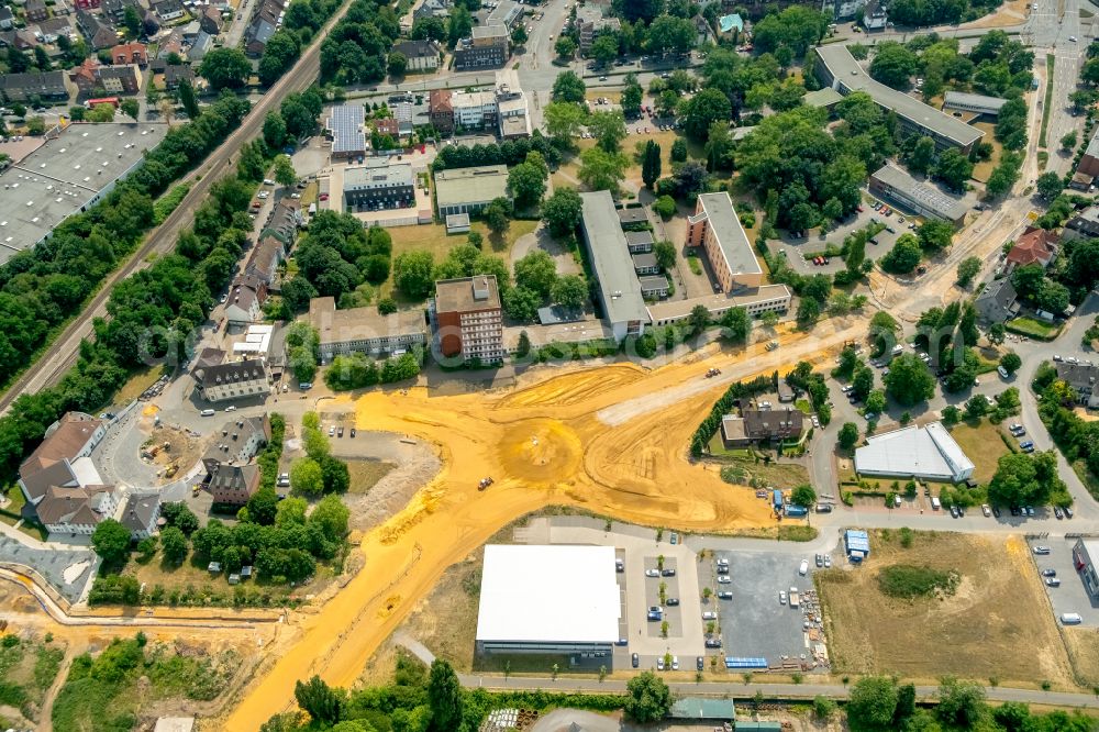 Dorsten from above - Traffic management of the roundabout road on street Bismarckstrasse - Am Gueterbahnhof - Am Holzplatz in the district Hervest in Dorsten at Ruhrgebiet in the state North Rhine-Westphalia, Germany