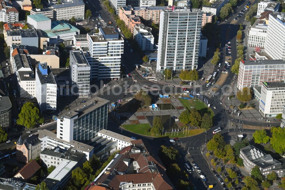 Aerial photograph Berlin - Traffic management of the roundabout road Ernst-Reuter-Platz in the district Charlottenburg in Berlin, Germany