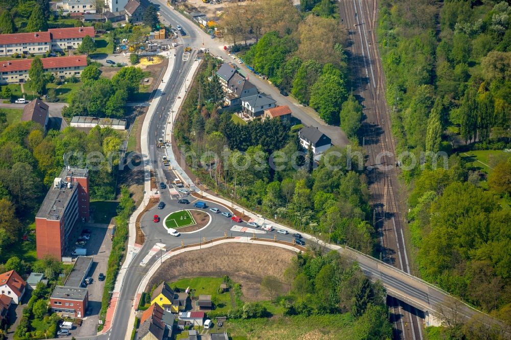 Hamm from the bird's eye view: Traffic management of the roundabout road Kamener Strasse corner Kleine Werlstrasse in Hamm in the state North Rhine-Westphalia, Germany