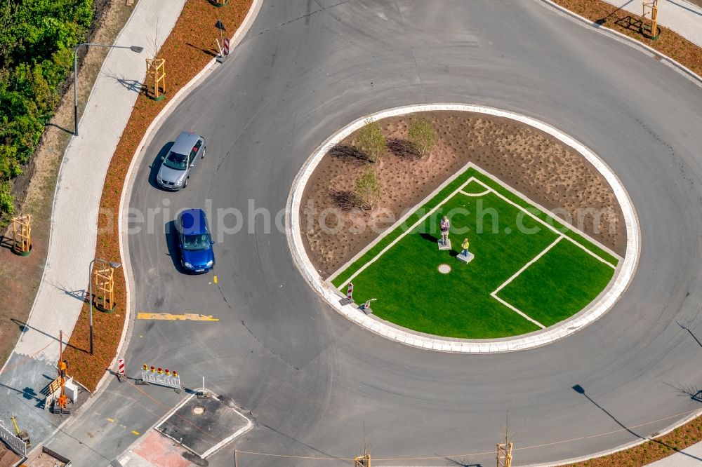 Aerial image Hamm - Traffic management of the roundabout road Kamener Strasse corner Kleine Werlstrasse in Hamm in the state North Rhine-Westphalia, Germany