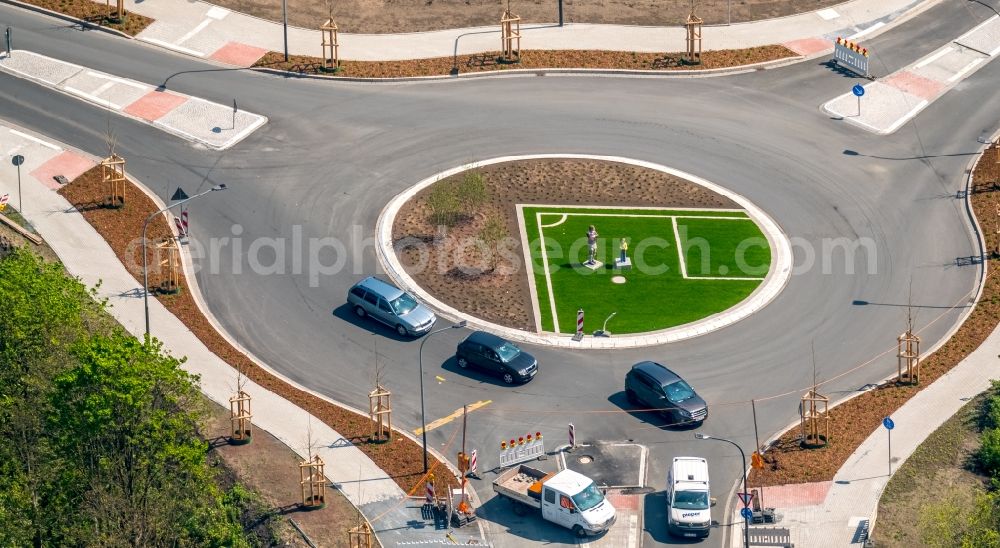 Hamm from above - Traffic management of the roundabout road Kamener Strasse corner Kleine Werlstrasse in Hamm in the state North Rhine-Westphalia, Germany