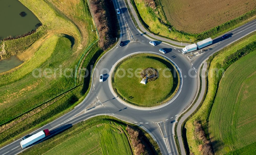 Baesweiler from above - Traffic management of the roundabout road 57n und L225 in Baesweiler in the state North Rhine-Westphalia