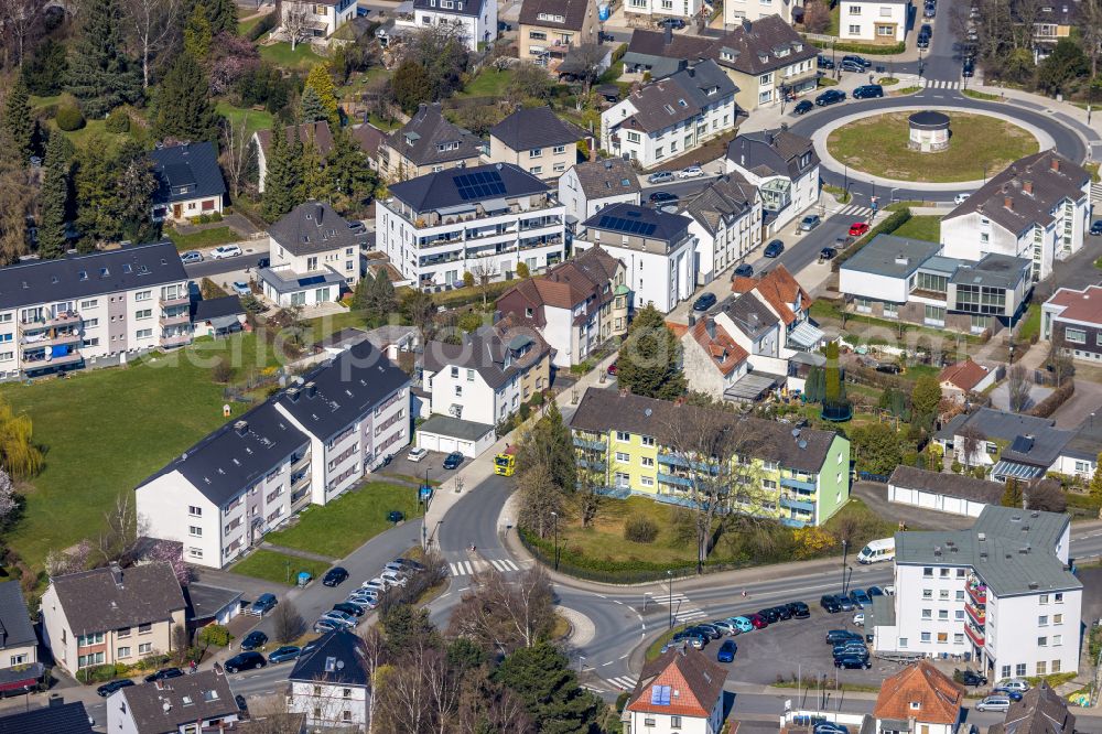 Arnsberg from the bird's eye view: Traffic management of the roundabout road on Michaelstrasse - Graf-Gottfried-Strasse in the district Neheim in Arnsberg at Sauerland in the state North Rhine-Westphalia, Germany